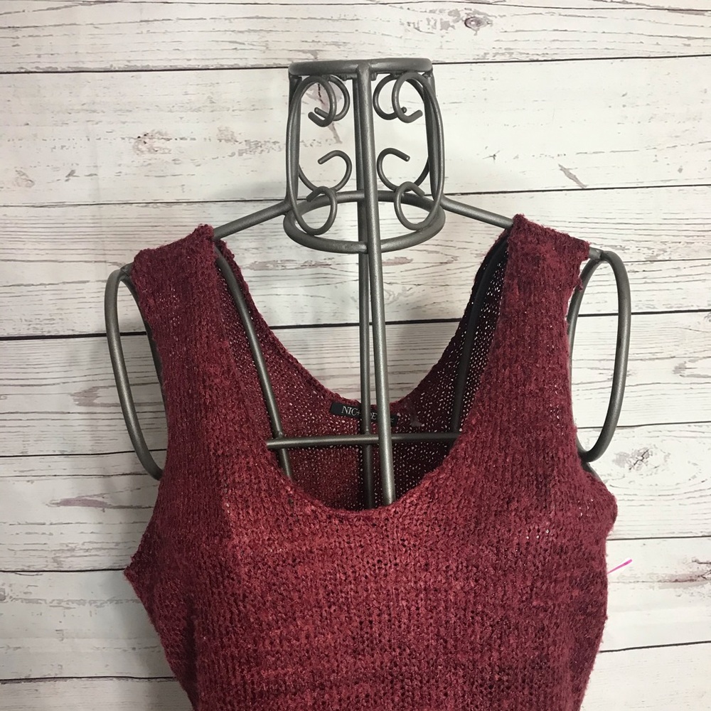 PETITE NIC + ZOE Crocheted Sleeveless Maroon Tank Top Size Large - Picture 3 of 11